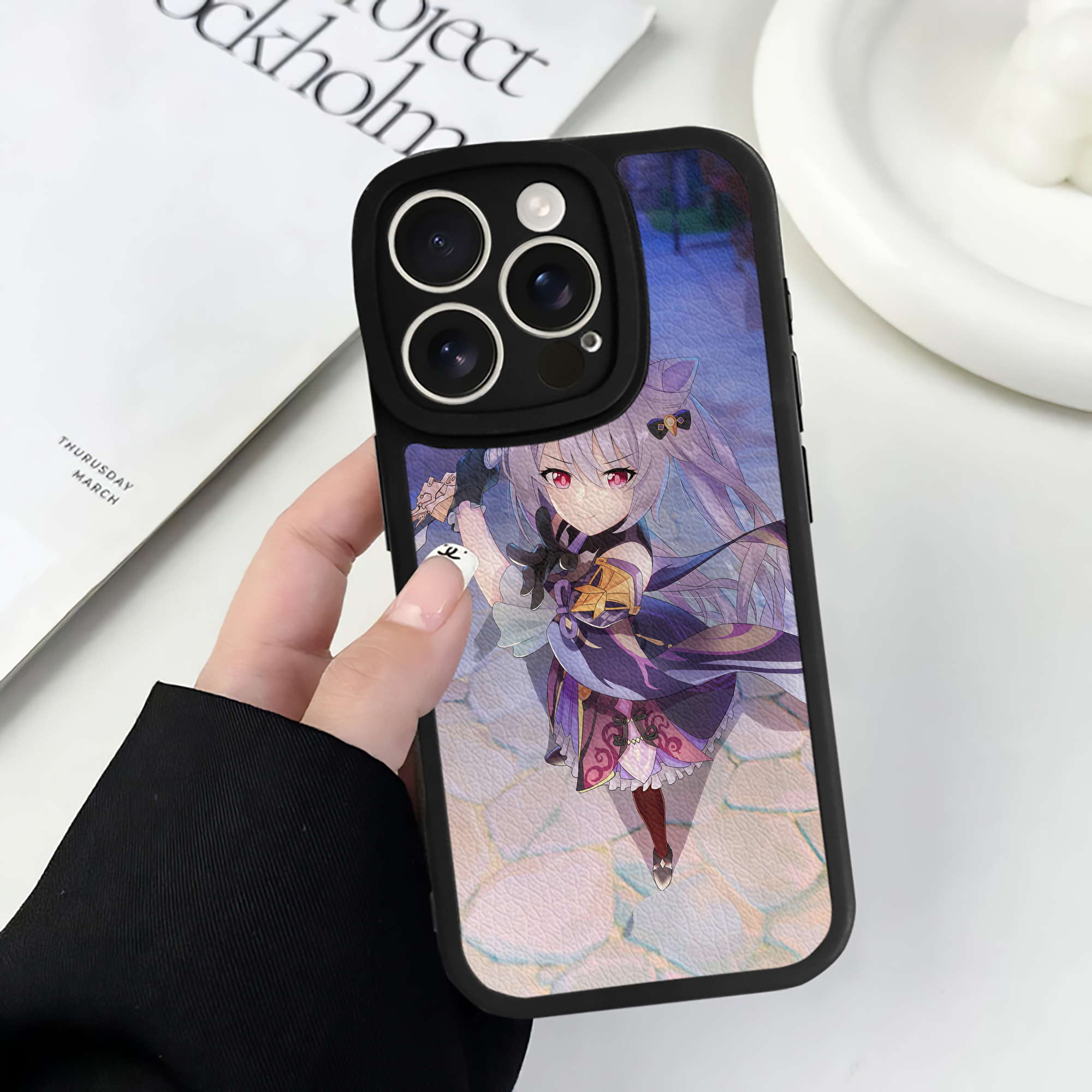 げんし神 genshin 【iPhone 16シリーズ対応】シリコンスマホケース（レザー調） 材質：シリコン